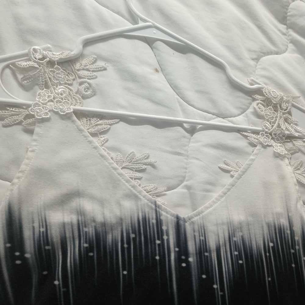 Elegant Ombre Lace Trim Blouse